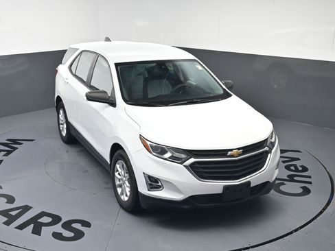 Certified 2020 Chevrolet Equinox LS image 30