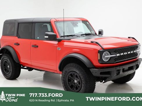 Used 2023 Ford Bronco Wildtrak image 1