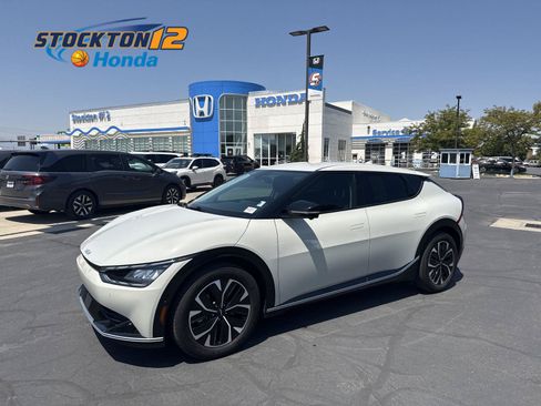 Used 2023 Kia EV6 Wind w/ Wind Technology Package AWD/4WD image 1