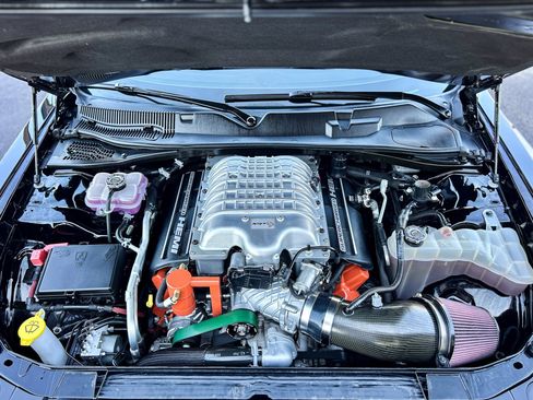 Used 2020 Dodge Challenger SRT Hellcat image 12