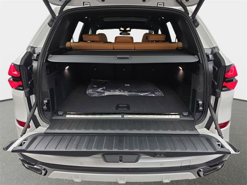 New 2026 BMW X5 xDrive50e w/ M Sport Package image 12