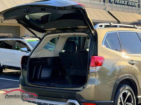 Used 2023 Subaru Forester Touring image 15