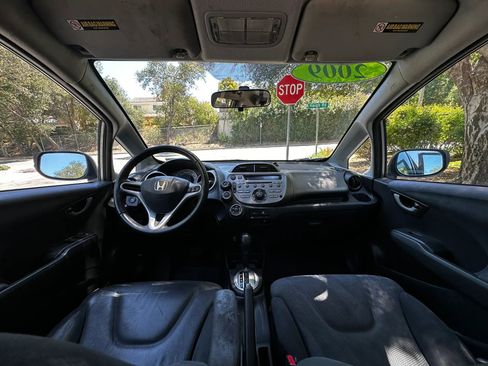 Used 2009 Honda Fit Sport image 25