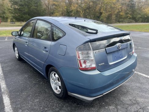 Used 2005 Toyota Prius image 2