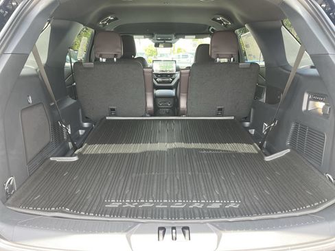 New 2026 Ford Explorer Platinum w/ LUX Leather Package AWD/4WD image 11