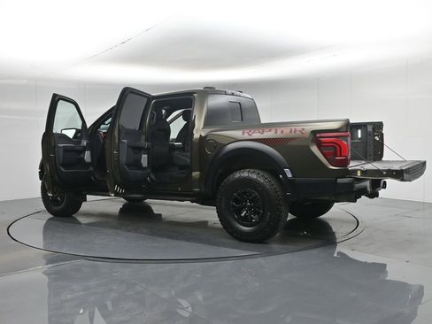 Used 2025 Ford F150 Raptor image 36