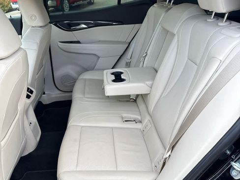 Used 2023 Buick Envision Essence image 24
