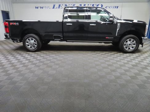 Used 2026 Ford F350 Lariat w/ Lariat Ultimate Package AWD/4WD image 2