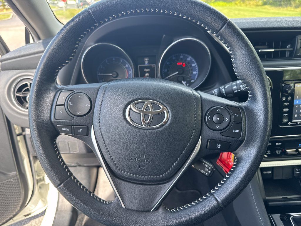 Used 2017 Toyota Corolla iM w/ Carpet Mat Package FWD image 25