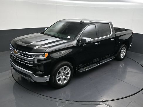 Used 2024 Chevrolet Silverado 1500 LTZ RWD image 15