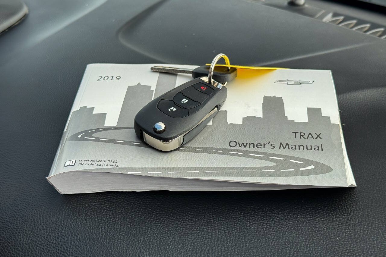 Used 2019 Chevrolet Trax LS AWD/4WD image 26