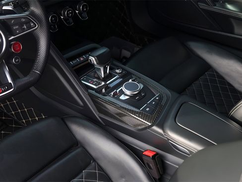 Used 2018 Audi R8 V10 plus image 15