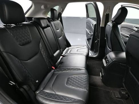 Used 2024 Ford Edge Titanium AWD/4WD image 40