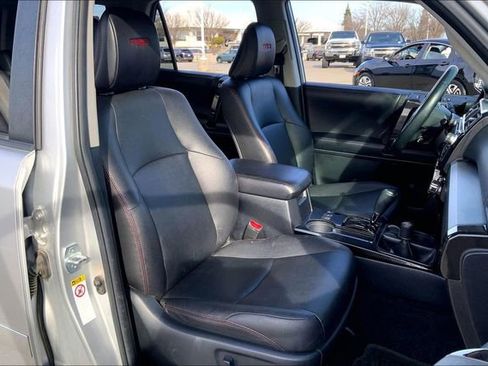 Used 2018 Toyota 4Runner TRD Off-Road Premium w/ TRD Performance Package image 7