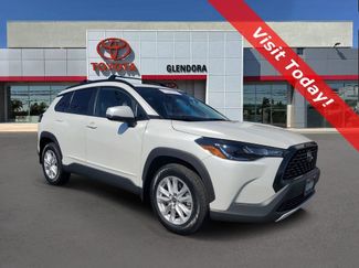 Certified 2022 Toyota Corolla Cross LE image 1