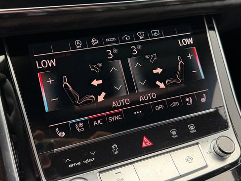 Used 2021 Audi Q8 Prestige w/ Prestige Package AWD/4WD image 25
