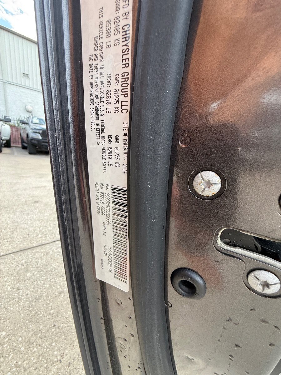 Used 2014 Dodge Challenger R/T RWD image 21