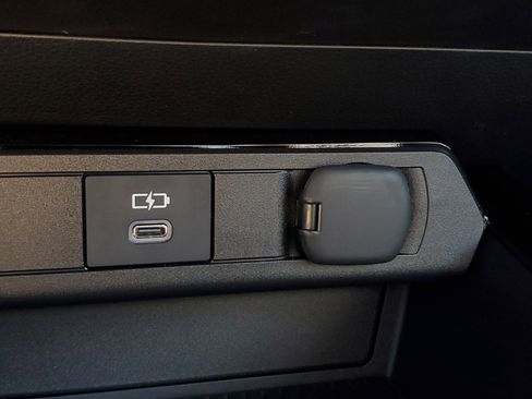 New 2026 Toyota Prius Plug-In Hybrid image 26