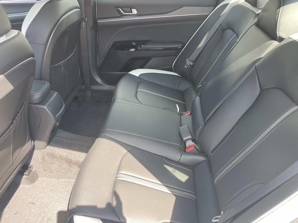 New 2026 Kia K5 GT-Line w/ GT-Line Premium Package FWD image 6