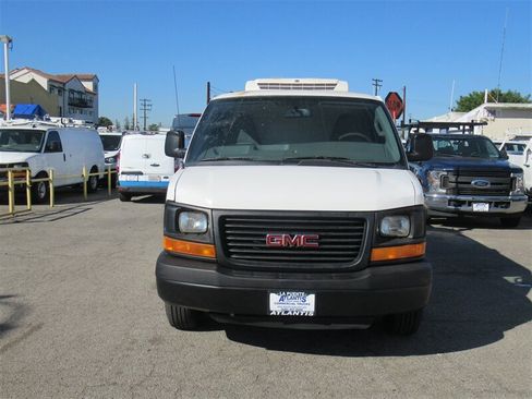 Used 2016 GMC Savana 3500 Extended image 5