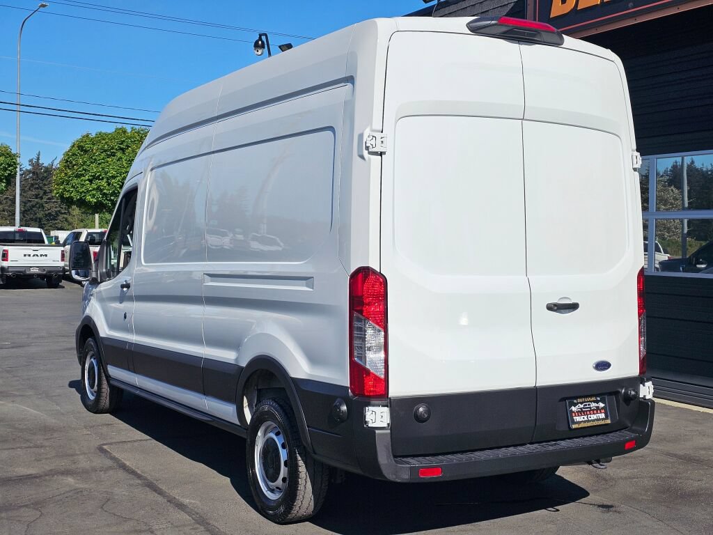 Used 2025 Ford Transit 250 148 High Roof RWD image 3