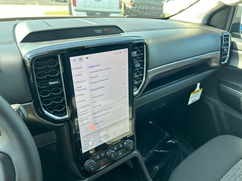 New 2025 Ford Ranger XLT w/ Equipment Group 301A High image 37