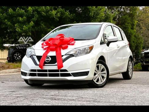 Used 2018 Nissan Versa Note SV image 4