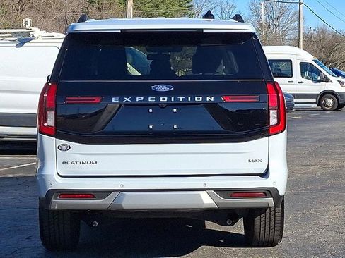 Certified 2025 Ford Expedition Max Platinum image 5