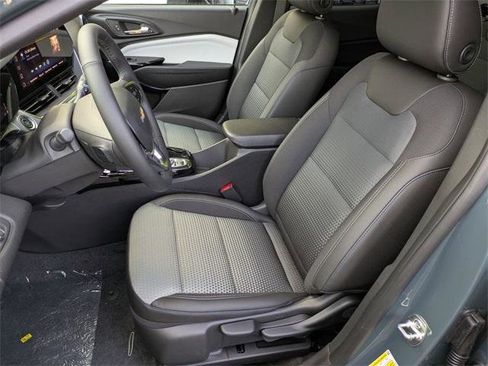 New 2026 Chevrolet Trax LT w/ Driver Confidence Package image 11