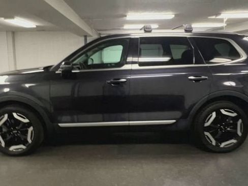 Used 2025 Kia Telluride S AWD/4WD image 5