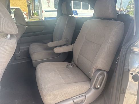 Used 2013 Honda Odyssey LX image 14
