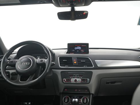 Used 2018 Audi Q3 2.0T Premium FWD image 13