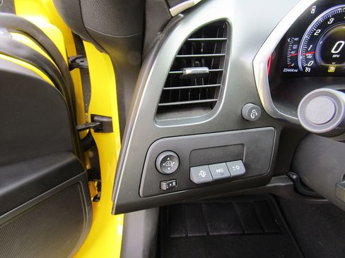 Used 2019 Chevrolet Corvette Grand Sport image 15