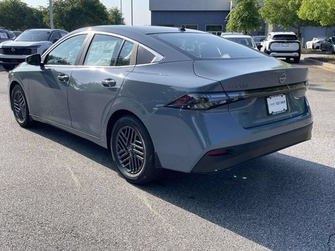 New 2026 Nissan Sentra SV w/ SV Convenience Package FWD image 5