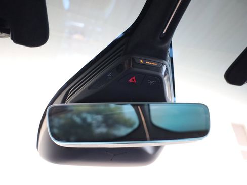 Used 2025 Lucid Air Touring AWD/4WD image 40