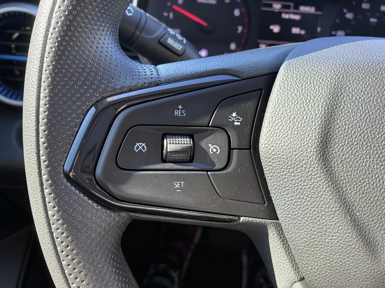 Used 2026 Chevrolet Trax LS FWD image 29