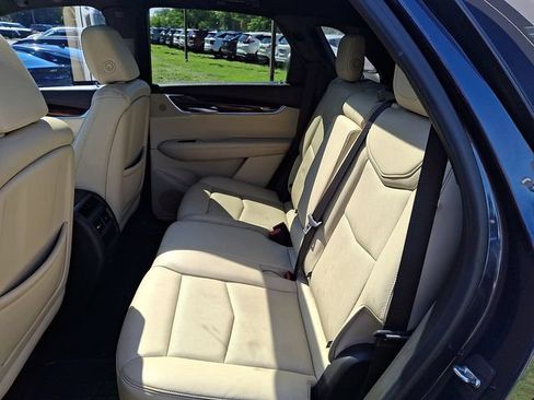 Used 2019 Cadillac XT5 Luxury AWD/4WD image 10
