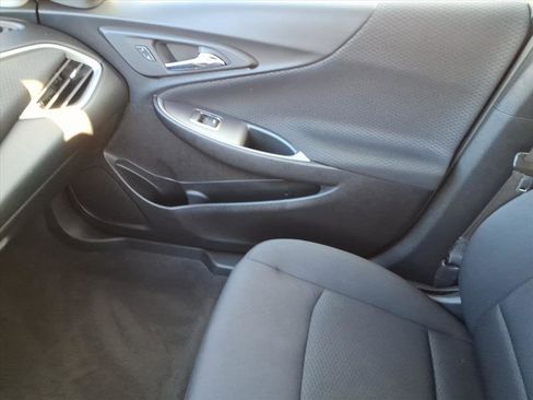 Used 2021 Chevrolet Malibu LS image 31