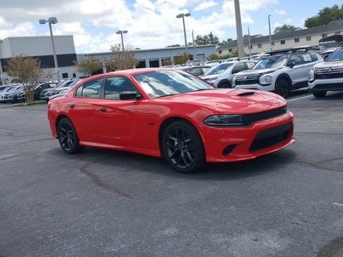 Used 2023 Dodge Charger R/T w/ Harman/Kardon Audio Group RWD image 4