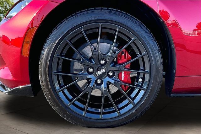 Used 2025 MAZDA MX-5 Miata RF Club w/ Weather Package RWD image 30