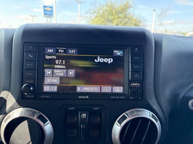 Used 2016 Jeep Wrangler Unlimited Rubicon AWD/4WD image 28