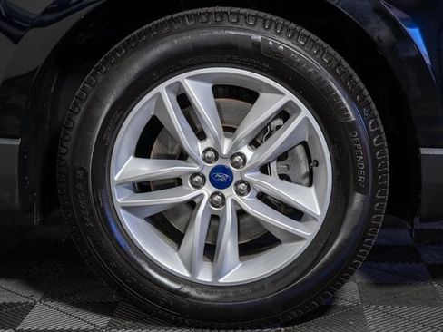 Used 2018 Ford Edge SEL w/ Equipment Group 201A image 19