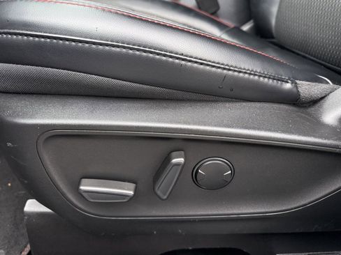 Used 2023 Ford Escape ST-Line image 18