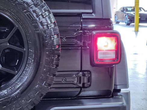 Used 2024 Jeep Wrangler Unlimited Sport AWD/4WD image 22