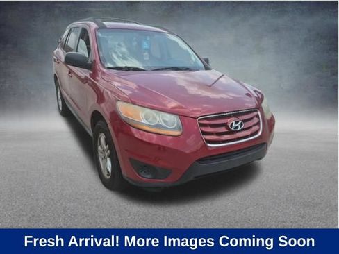 Used 2011 Hyundai Santa Fe GLS FWD image 1