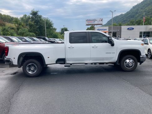 Used 2026 Chevrolet Silverado 3500 LT AWD/4WD image 6
