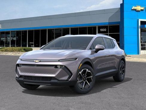 New 2026 Chevrolet Equinox EV LT image 6