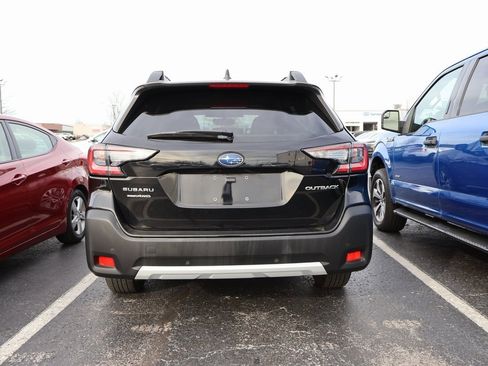 Used 2023 Subaru Outback Limited image 17