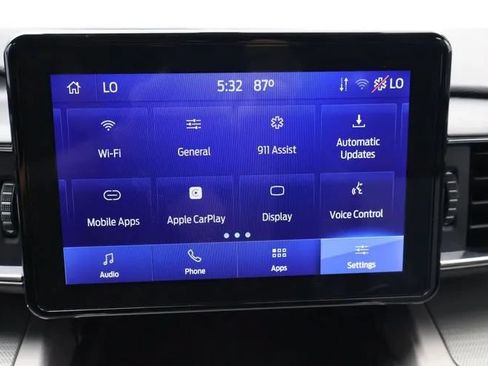Used 2022 Ford Explorer XLT w/ Equipment Group 202A AWD/4WD image 33
