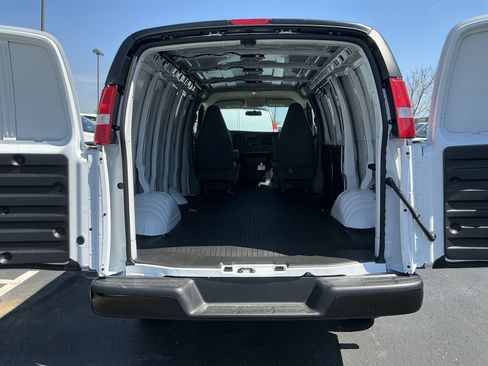 New 2026 Chevrolet Express 2500 w/ Driver Convenience Package RWD image 24